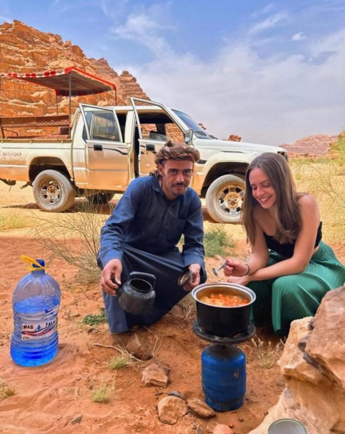 Moon City With Jeep Trips وادي رم المظهر الخارجي الصورة